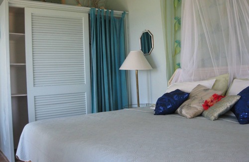 Willikies House | Experience Island Living In A Tranquil Seaside Setting!