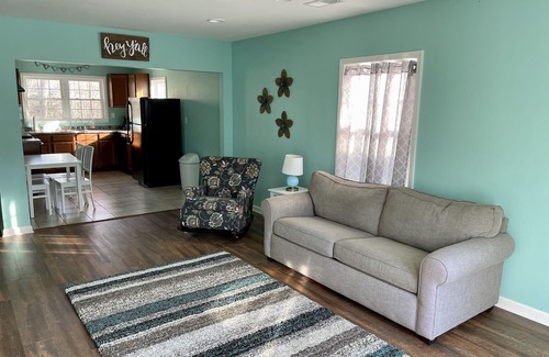 Almo House | Experience Kentucky Lake out the back door! Spacious 4-bedroom retreat awaits.