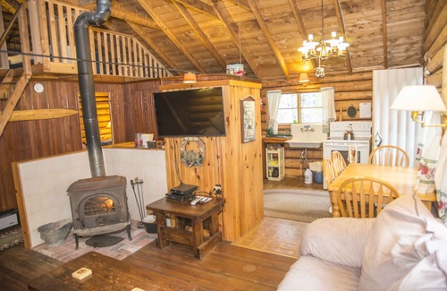 Rangeley Cabin | Experience Log Cabin Living on the Shores of Rangeley Lake