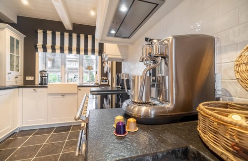 Oldsum House | "Experience luxury and relaxation at Haus Eva Marie on the North Sea!"
