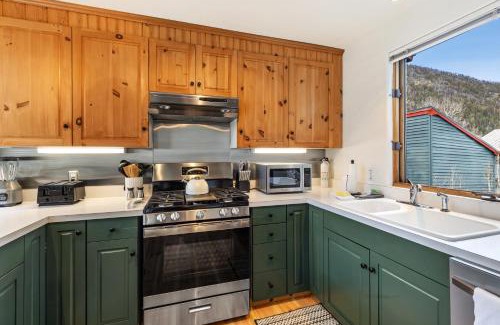 Telluride House | Experience luxury at Alpenglow at Telluride Lodge