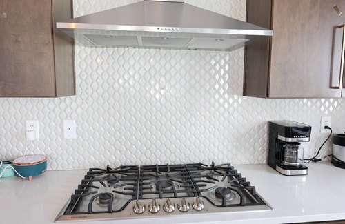 Lehi House | "Experience Luxury Living in Our 5-Bedroom Oasis with Premium Amenities"n
