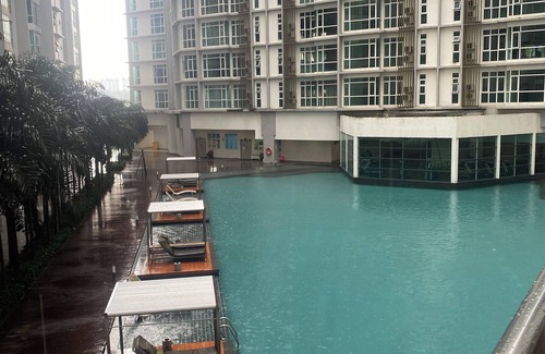Bandar Tun Razak Apartment | Experience Modern Living in Sungai Besi's Premier High-Rise – Central Residence!