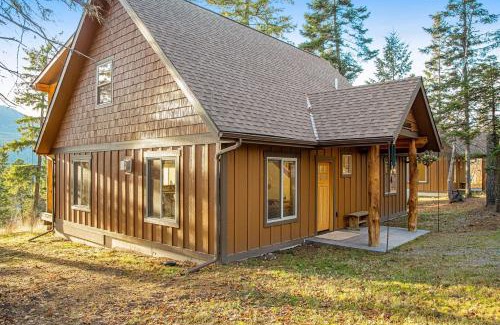 Bigfork House | Experience Montana Cabins - Full Property