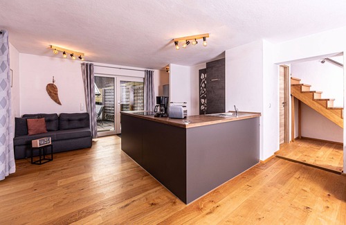 Schoenau am Koenigssee Apartment | "Experience Mountain Serenity at Berghäusl: Your Perfect Getaway!"