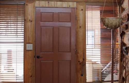 Polebridge House | Experience nature's call deep in your heart's core!