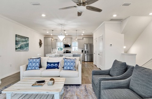 Ono Island House | Experience Paradise: Beautiful Townhome Embodies The Lost Key Lifestyle!