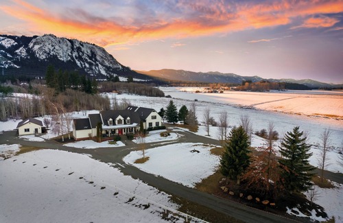 Cle Elum House | Experience Ranch living