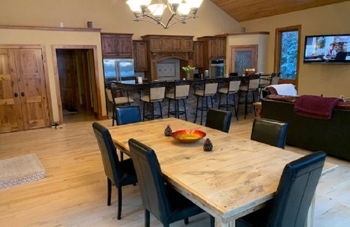 Boulder Junction House | Experience serenity relaxing in this single family home on the Manitowish Chain