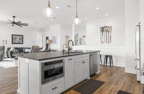 Graford House | Experience Serene Lakeside Living at Heavenly Views of Hell's Gate! BRAND NEW