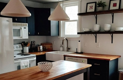 Lewisburg House | Experience small town living in a spacious duplex!
