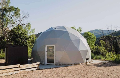 Glendale House | Experience Stargazing Bliss in Our New Dome Near Zion National Park!