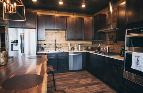Jasper Cabin | Experience the most stunning views the Ozarks have to offer
