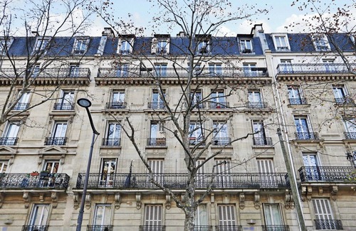 Ternes Apartment | Experience the Parisian Lifestyle: 2BR near Porte Maillot