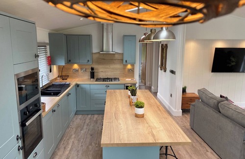 Clitheroe Ski Chalet | Experience the ultimate retreat in this stunning woodland lodge.