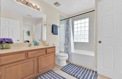 Legacy Park House | Experience the ultimate getaway at our 4-bedroom