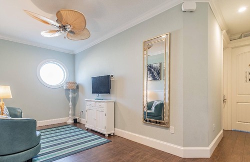 Bradenton Beach House | Experience the passion of hospitality, cleaning, and good location!