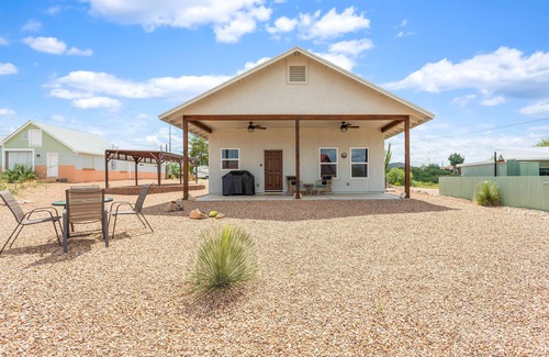 Tombstone House | Experience the Wild West in Style: Unforgettable Getaway in Tombstone, Arizona!