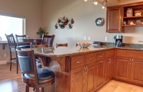 Depoe Bay House | Experience this beautifully modern condo with great views of Depoe Bay!