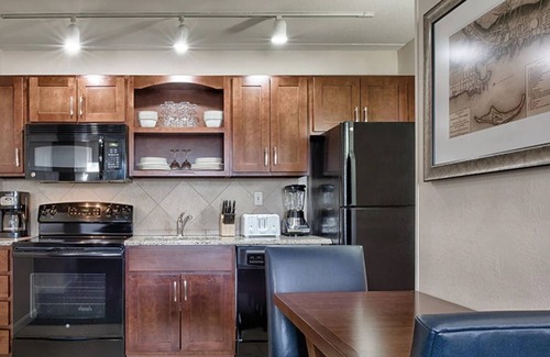 The Point Resort | Experience Timeless Charm at Club Wyndham Long Wharf - 2 Bd. Deluxe