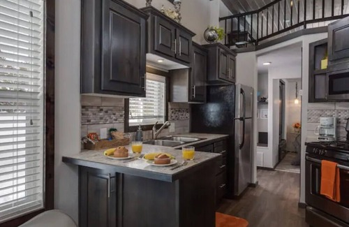 Rea Cottage | Experience Tiny Home living near Yellowstone