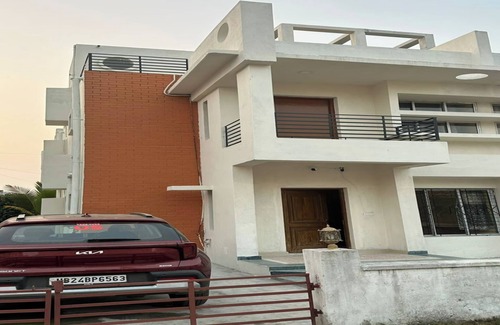Kolkata House | Experience Tranquility at B28 Sandhyaraag