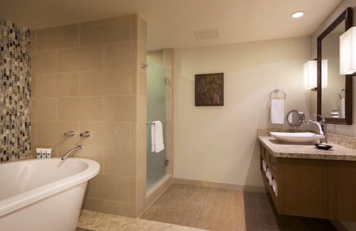 Kaanapali Resort | Experience Tropical Bliss at Hyatt Vacation Club at Ka'anapali Beach-1 Bedroom