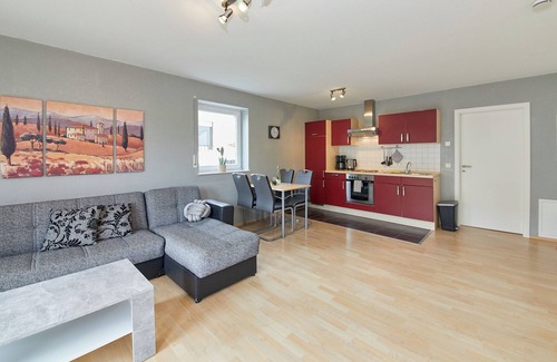 Historic Downtown Apartment | "Experience unforgettable moments in the Fewo am Weinberg!"