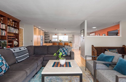 Frasier Meadows House | Explore Boulder - Patio w/hot tub & fire pit!n