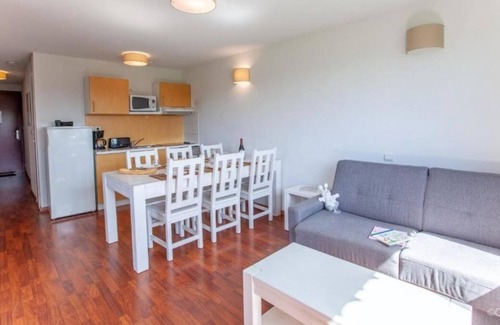 Cassen House | Explore Cassen! Private Kitchenette, Free Parking, Onsite Pool