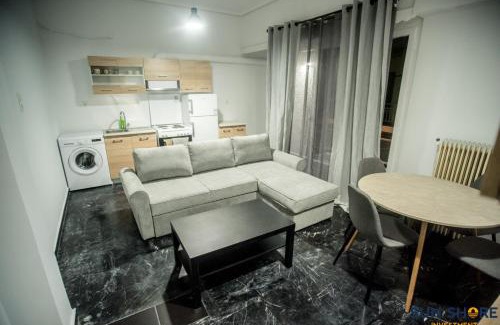 Khalkis Apartment | Explore Greece from Bright City Centre Apartment