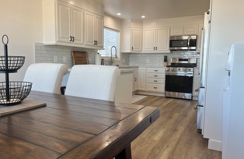 Seaside House | Explore Monterey Bay from This Family-Friendly Fully Stocked Home!