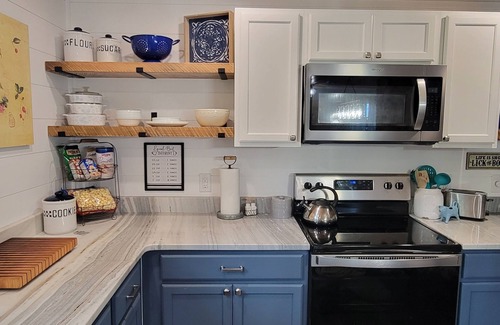 Aquone Cabin | Explore Nantahala, hiking-boating-rafting-weddings-firepit-wifi-pet friendly*