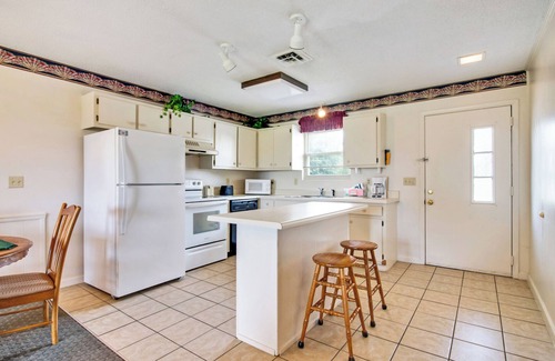 Lake Tansi Condo | Explore Nature from this 1BR