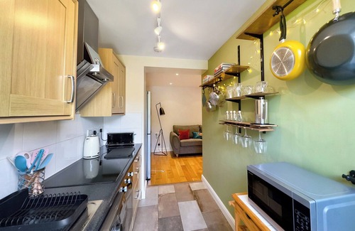 Bristol Cottage | Explore the City of Bristol while staying at TreeTops Apartment.
