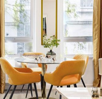 Brompton & Hans Town Apartment | Explore the MOST EXQUISITE West-End from a Harrods FAMILY and COUPLE HOME