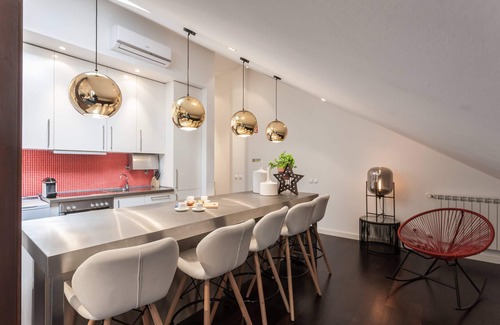 Encarnacao Apartment | Explore Vibrant Lisbon from a Designer Loft