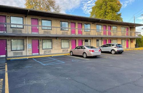 Rahway Hotel | Express Inn-Rahway