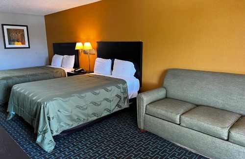 Trion Hotel | Express Inn & Suites