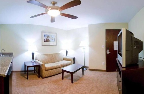 New Llano Hotel | Express Inn