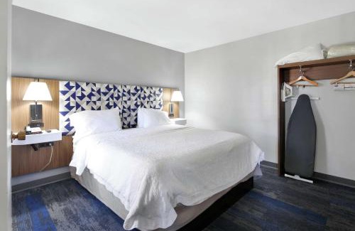 Santa Ana Hotel | Express Inn