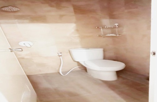 Patrang Hotel | EXPRESS O 91293 House