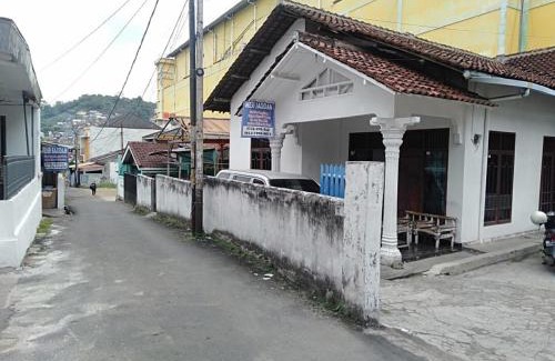 Bandar Lampung Hotel | EXPRESS O 91436 Mess Sadam