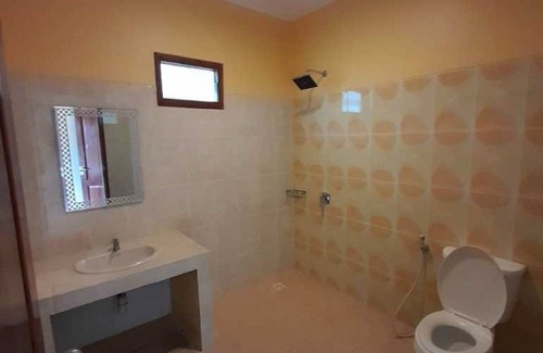 Cipanas Hotel | EXPRESS O 91923 Homestay Zona