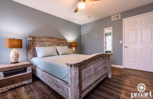 Indian Bayou Condo | Exquisite 2 bed 2 bath condo with pool near beach
