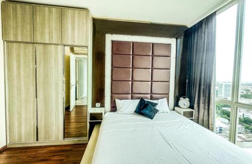 Surabaya Apartment | Exquisite 3BR Surabaya Apartment at Via Tower Ciputra World by Le Ciel Hospitality