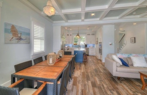 Windy Hill House | Exquisite 5 bedroom, 3.5 bath home close to the beach, and handicap accessible!