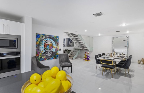 Edgewater Villa | Exquisite 6BR/3.5BBTH Villa