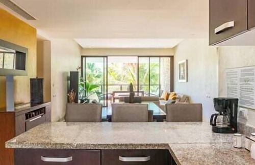 Granjas del Marques Apartment | Exquisite Acapulco Retreat in La Isla Residence