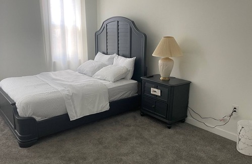 Forest Park House | Exquisite and Cozy Home - Down Town - A short distance from BWI Airport